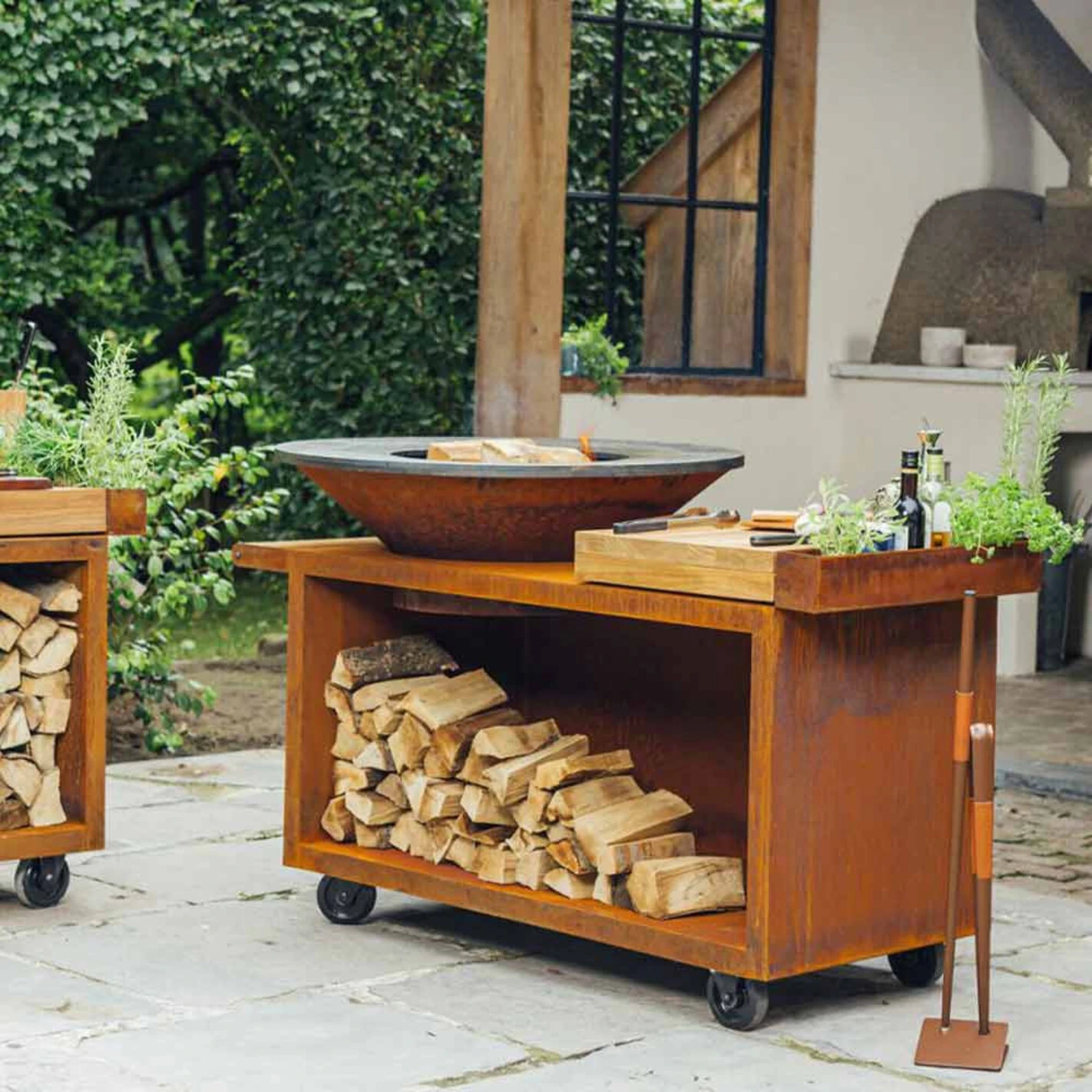 Brasero Plancha Island Corten PRO 100 Bois De Teck + Housse - Ofyr 2 Brasero Plancha Island Corten PRO 100 Bois De Teck + Housse - Ofyr – Image 2